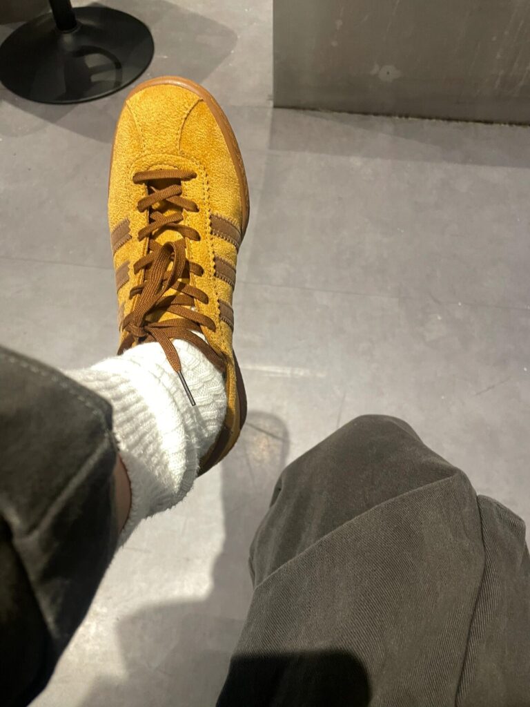 adidas TOBACCO(タバコ)の画像