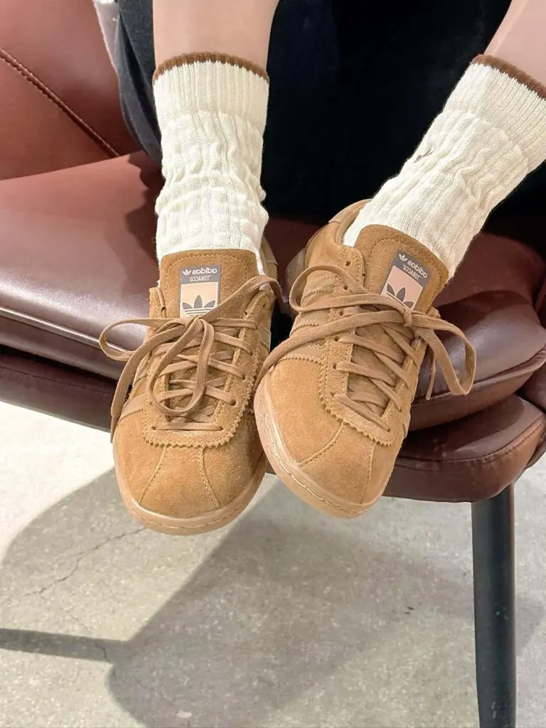 adidas(アディダス) TOBACCO(タバコ)の画像