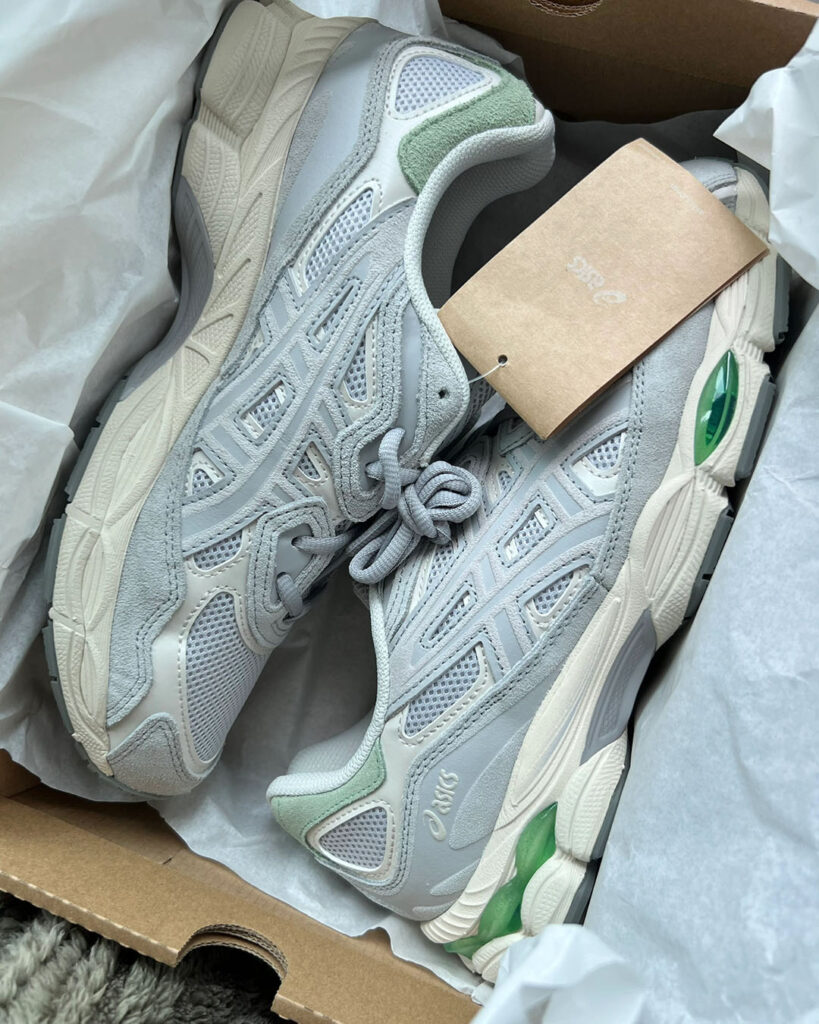 asicsのGELNYC(ゲルエヌワイシー)の画像