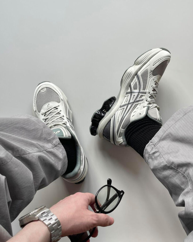 asicsのgel-kinetic fluent(ゲルキネティック フルーエント)の画像