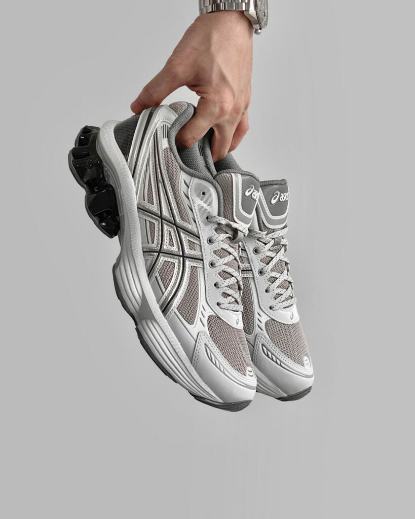 asicsのgel-kinetic fluent(ゲルキネティック フルーエント)の画像