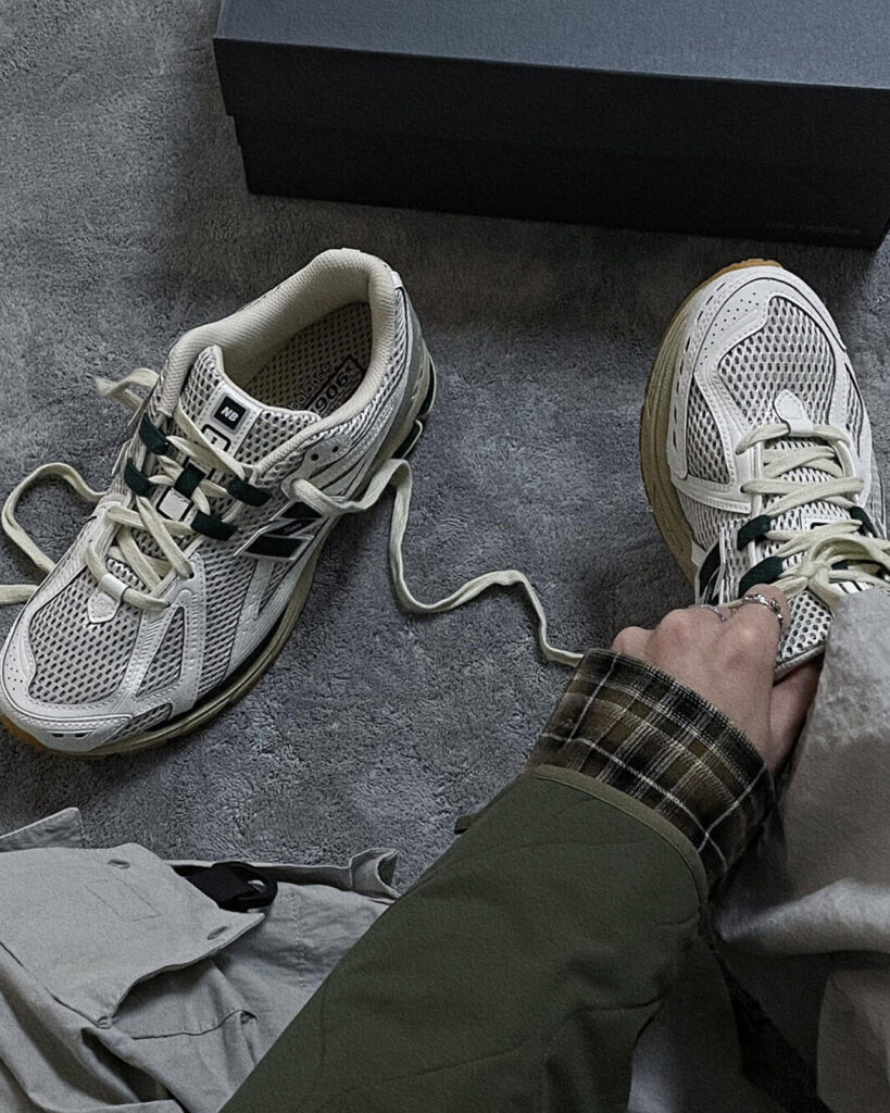 NEWBALANCE 2002Rのサイズ感の画像
