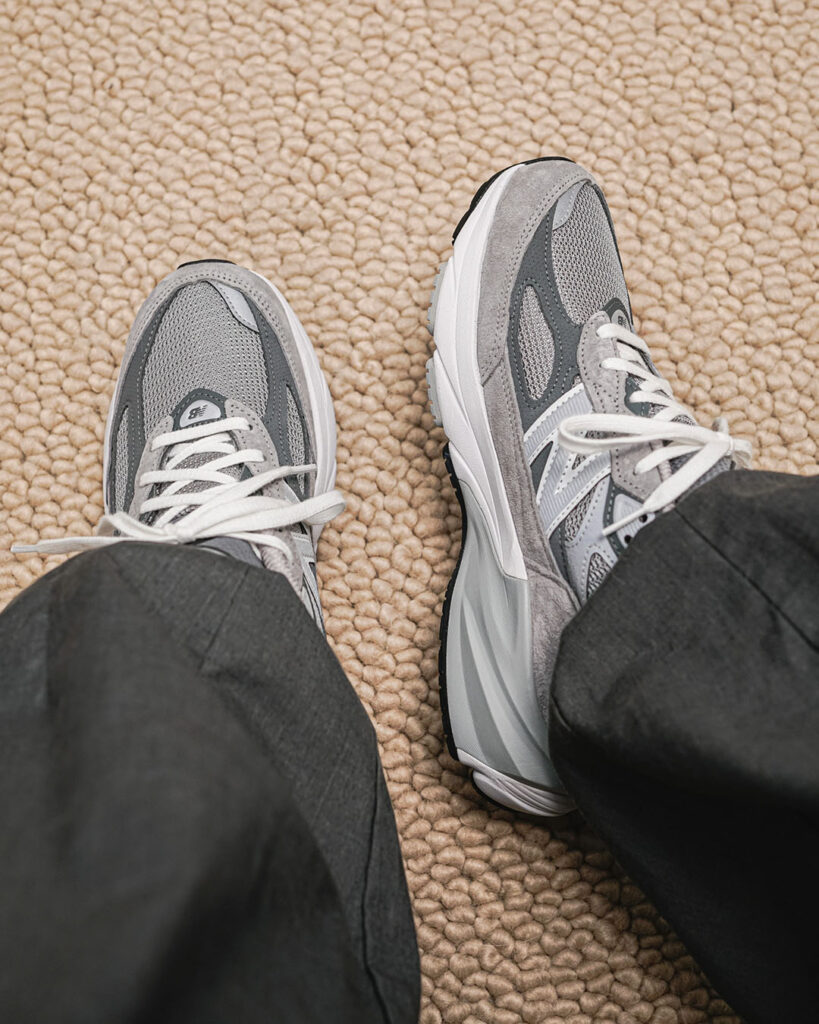 NEWBALANCE 990V6のサイズ感の画像5