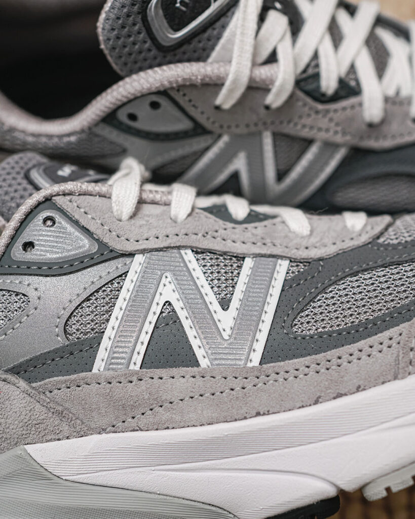 NEWBALANCE 990V6のサイズ感の画像7