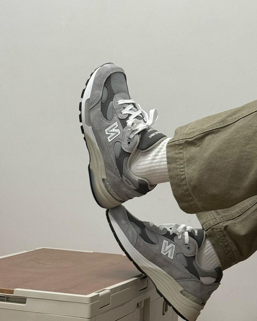 NEWBALANCE 992の画像