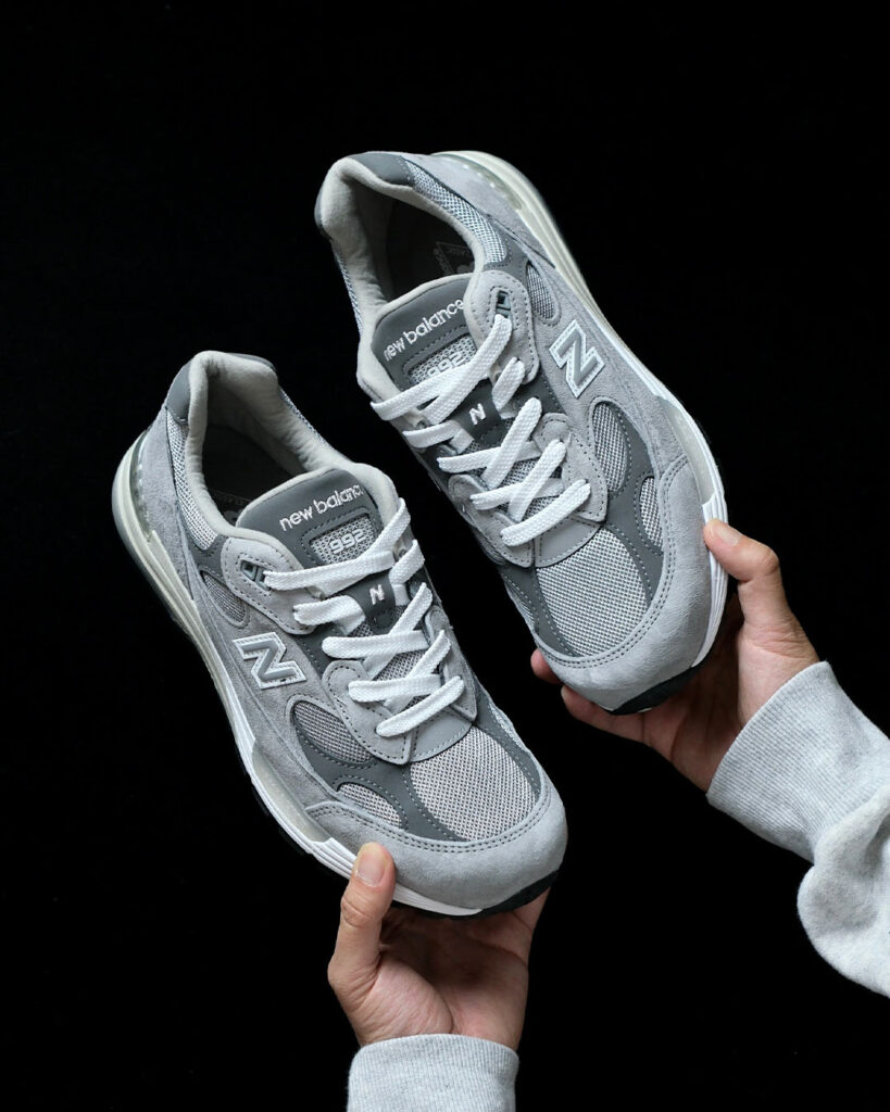 NEWBALANCE 992の画像