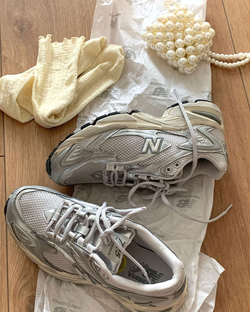 NEWBALANCE ML725のサイズ感の画像