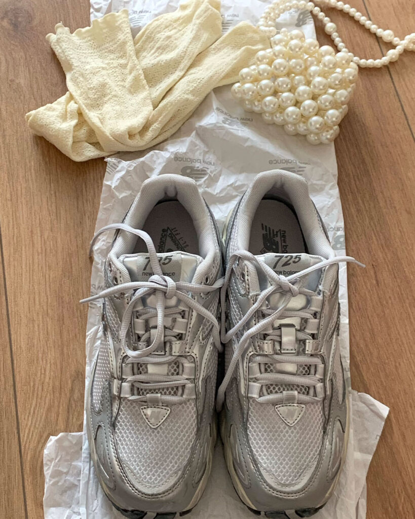 NEWBALANCE ML725のサイズ感の画像3