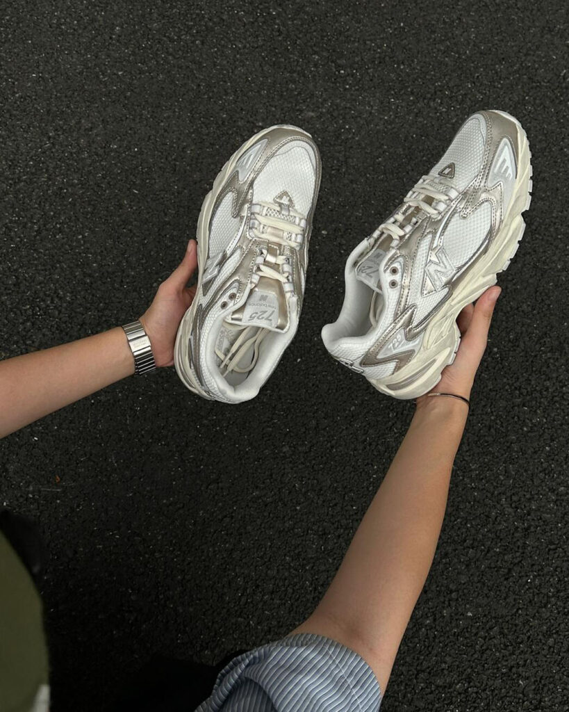 NEWBALANCE ML725のサイズ感の画像5
