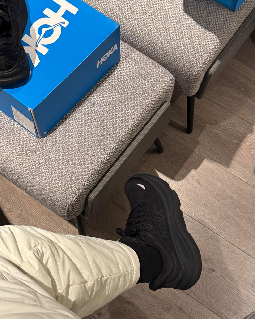 HOKA BONDI 9のウィズ比較
