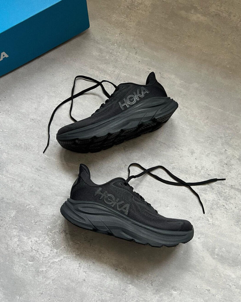HOKA CLIFTON 10の画像