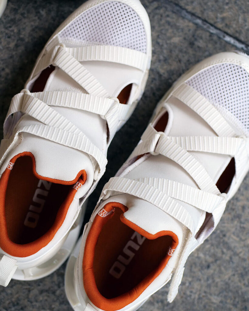 MIZUNO WAVE PROHECY STRAPの画像