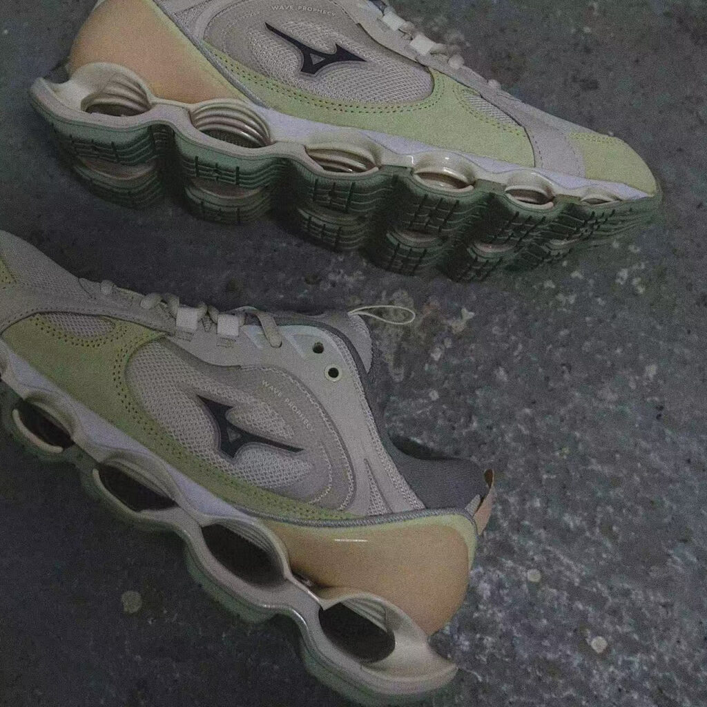 MIZUNO WAVE PROPHECY β2の画像