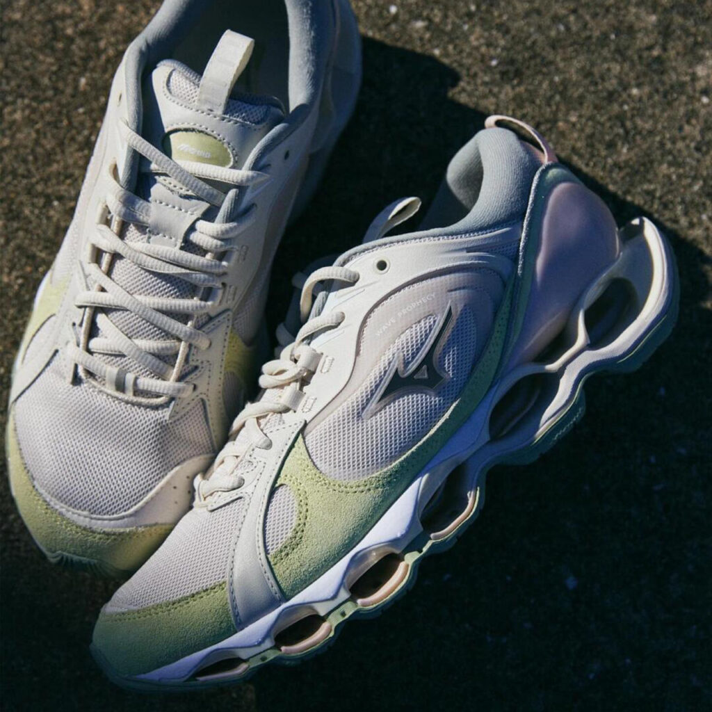 MIZUNO WAVE PROPHECY β2の画像