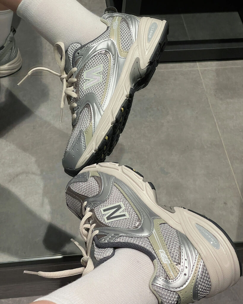 NEWBALANCE MR530のコーデ画像2