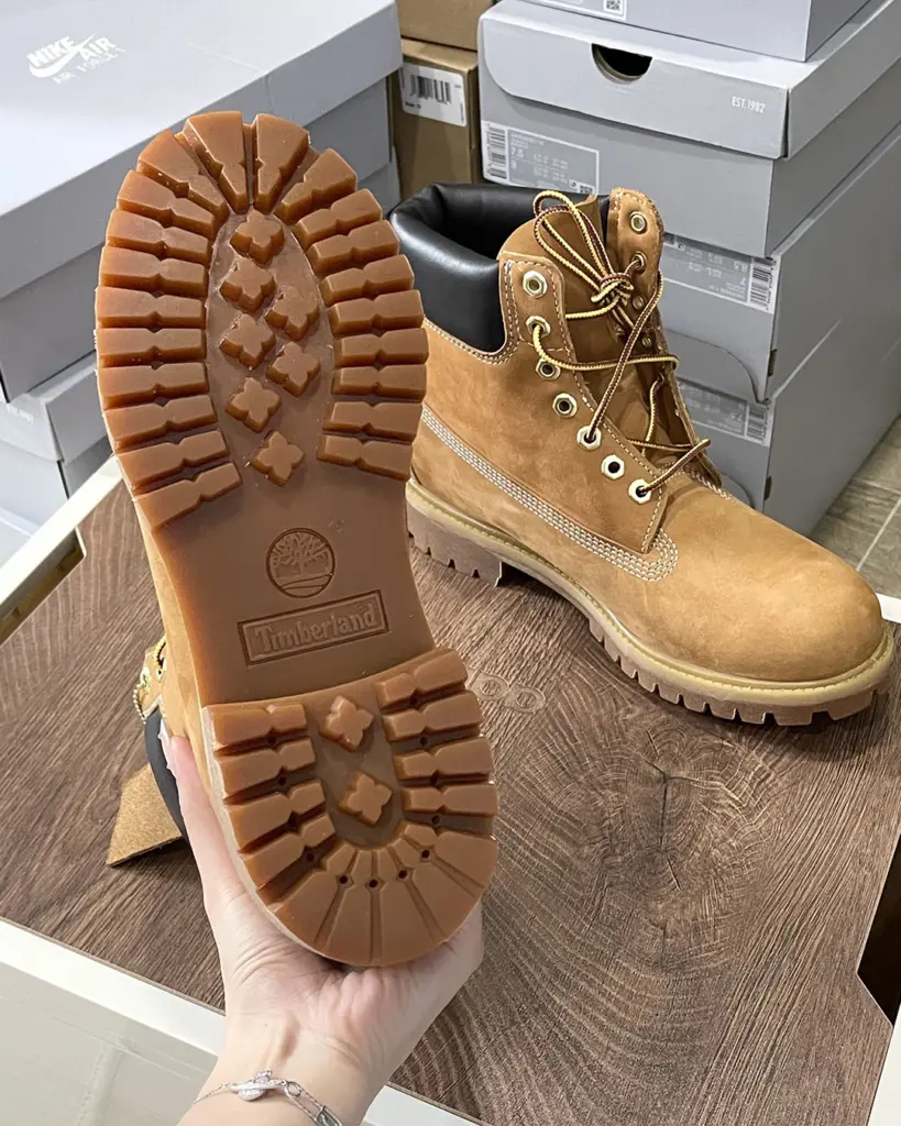 ティンバーランドイエローブーツ サイズ25.0 美品】 ティンバーランド イエローブーツ 25.0cm ローカット