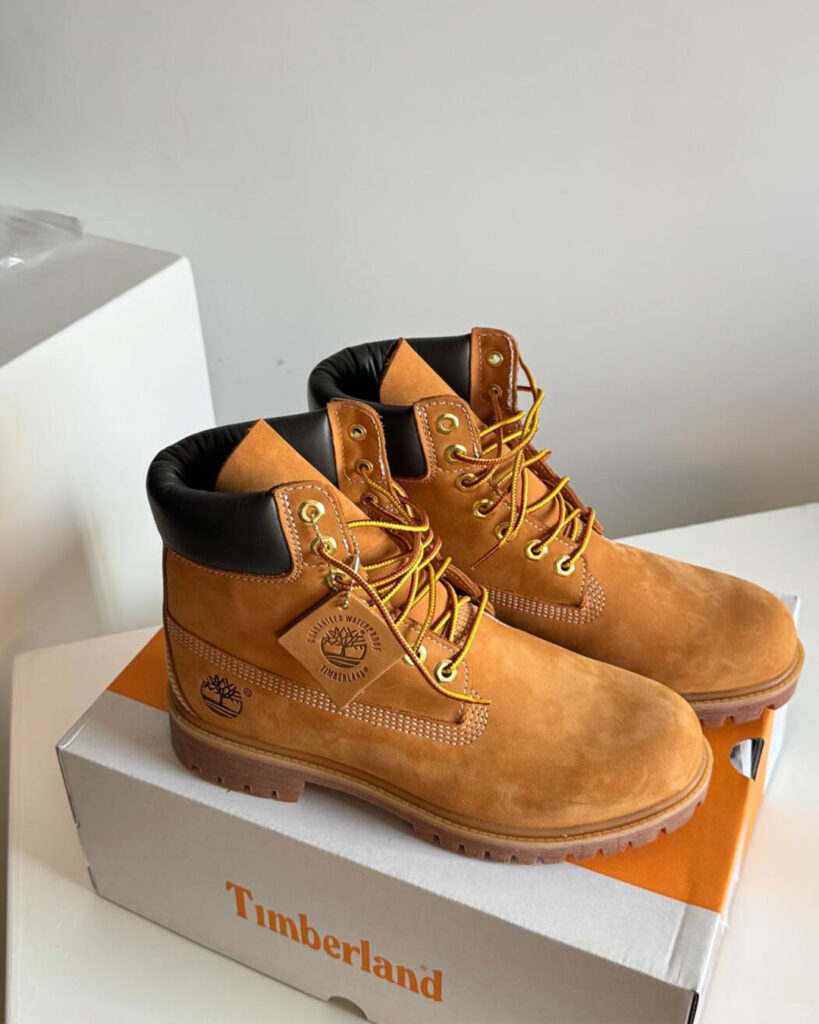 Timberland 6インチイエローブーツの画像9