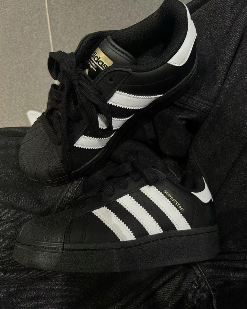 adidas superstarの画像2
