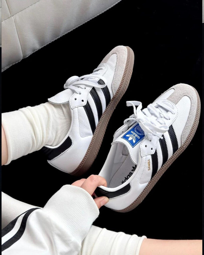 adidasのsambaの画像5