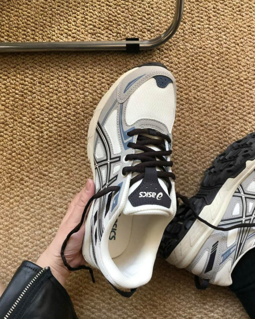 asics GEL-VENTURE 6の画像2