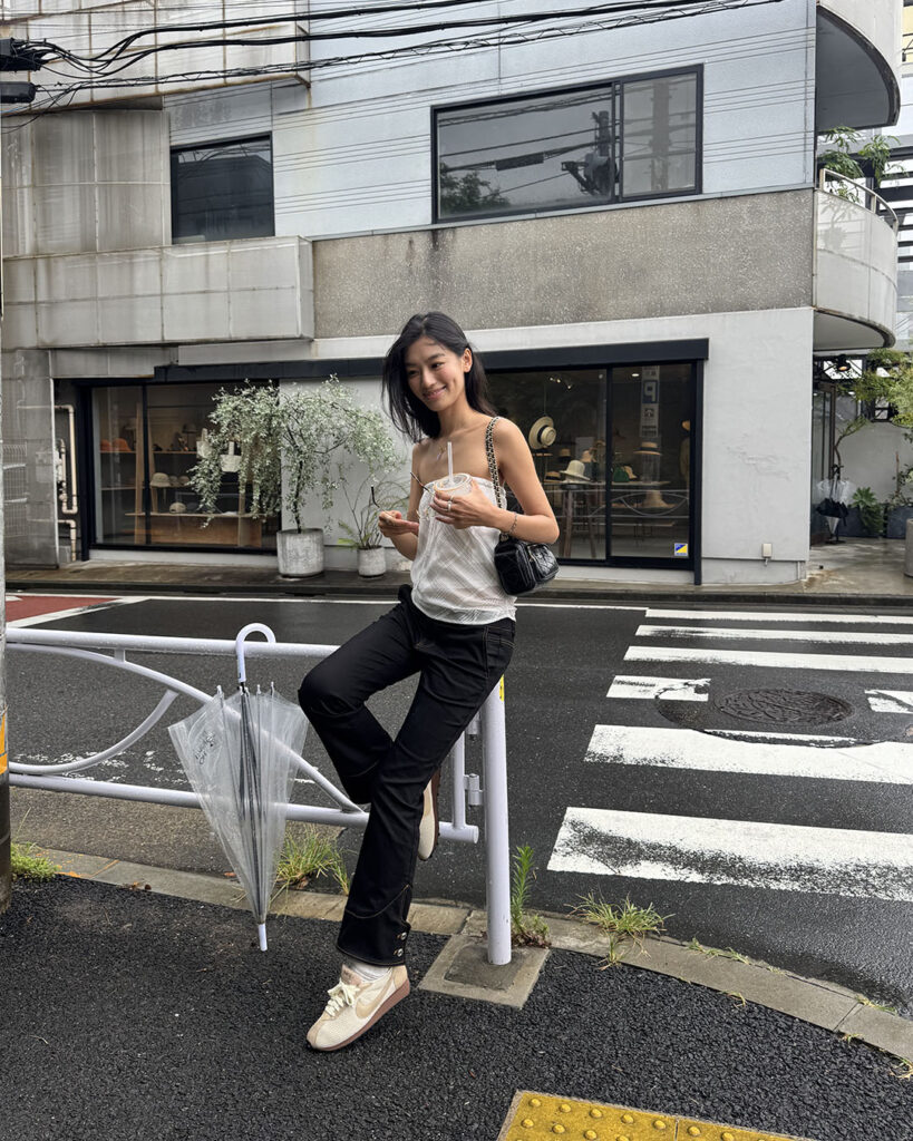 NIKEのLD-1000のレディースコーデ画像