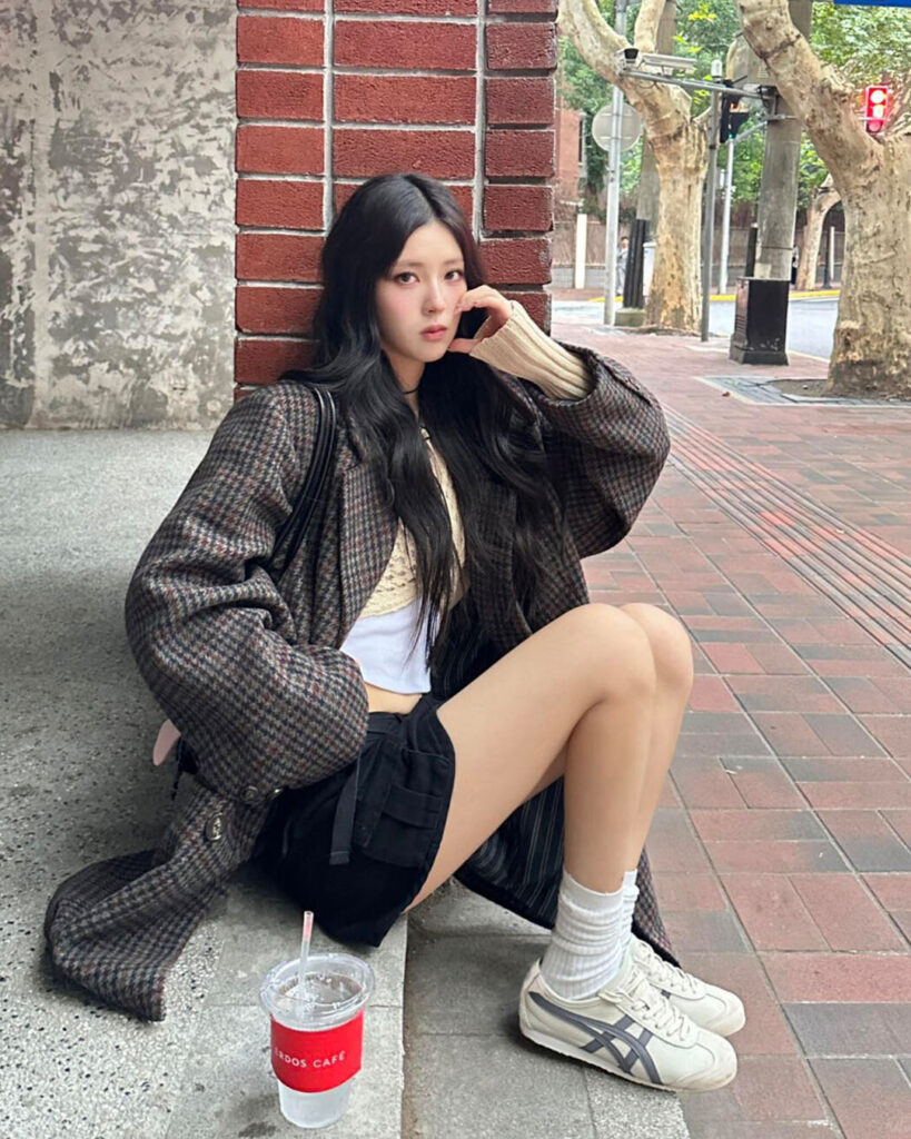 Onitsuka Tiger MEXICO 66のレディースコーデ画像