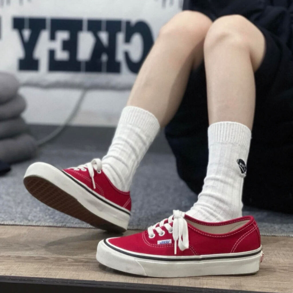 Vans authenticの画像