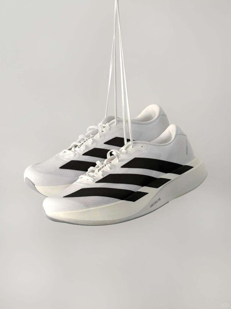 adidas ADIZERO EVO SLの画像
