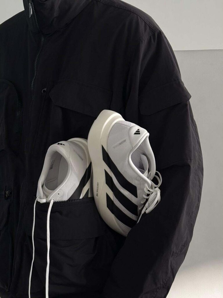 adidas ADIZERO EVO SLの画像