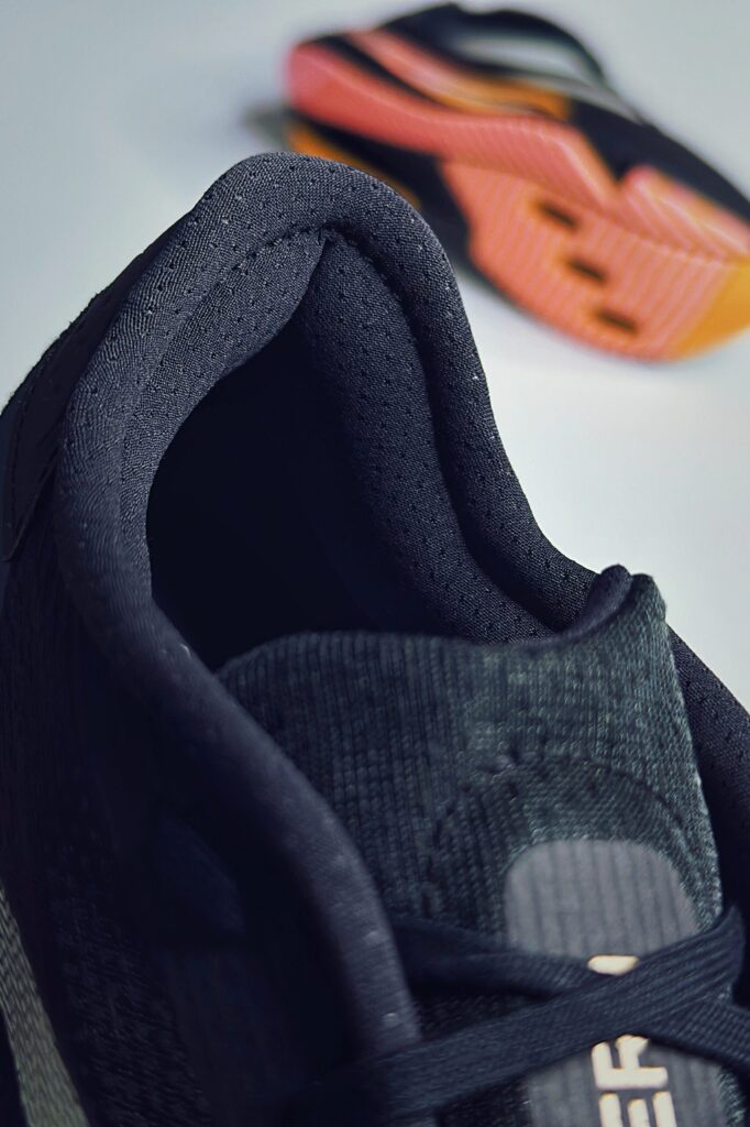adidas adizerosl2の画像
