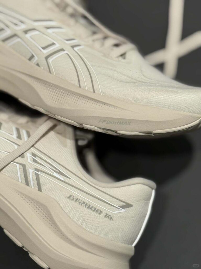 asics GT-2000 14の画像
