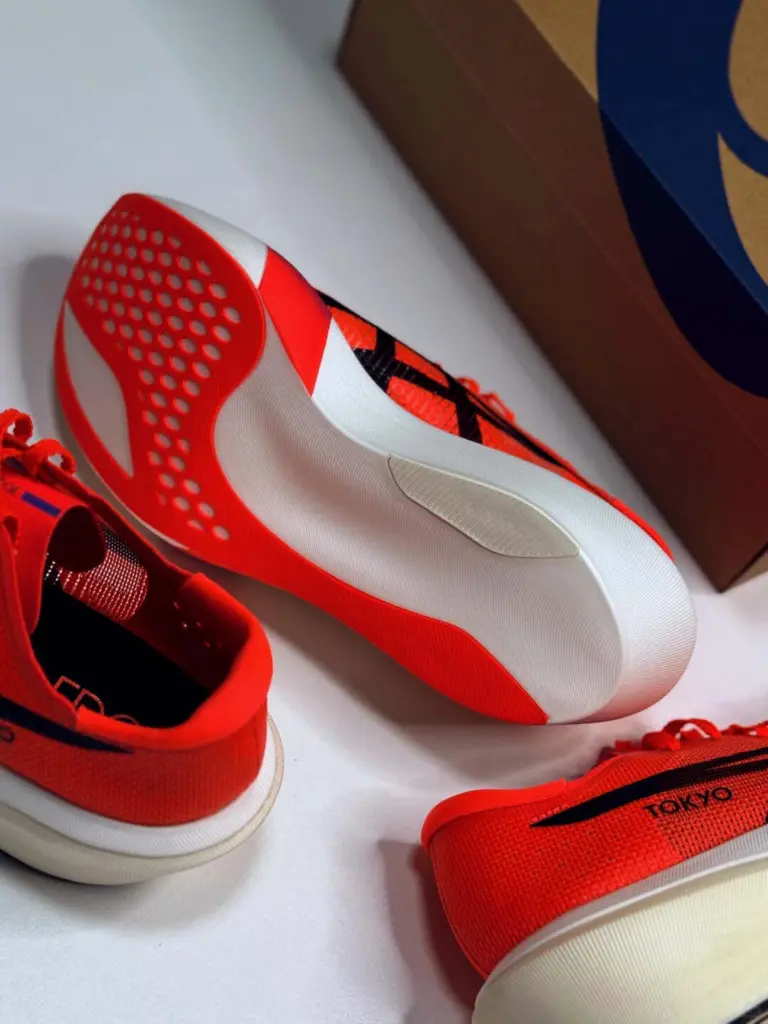 asics】METASPEED SKY TOKYOのサイズ感や履き心地は？口コミも