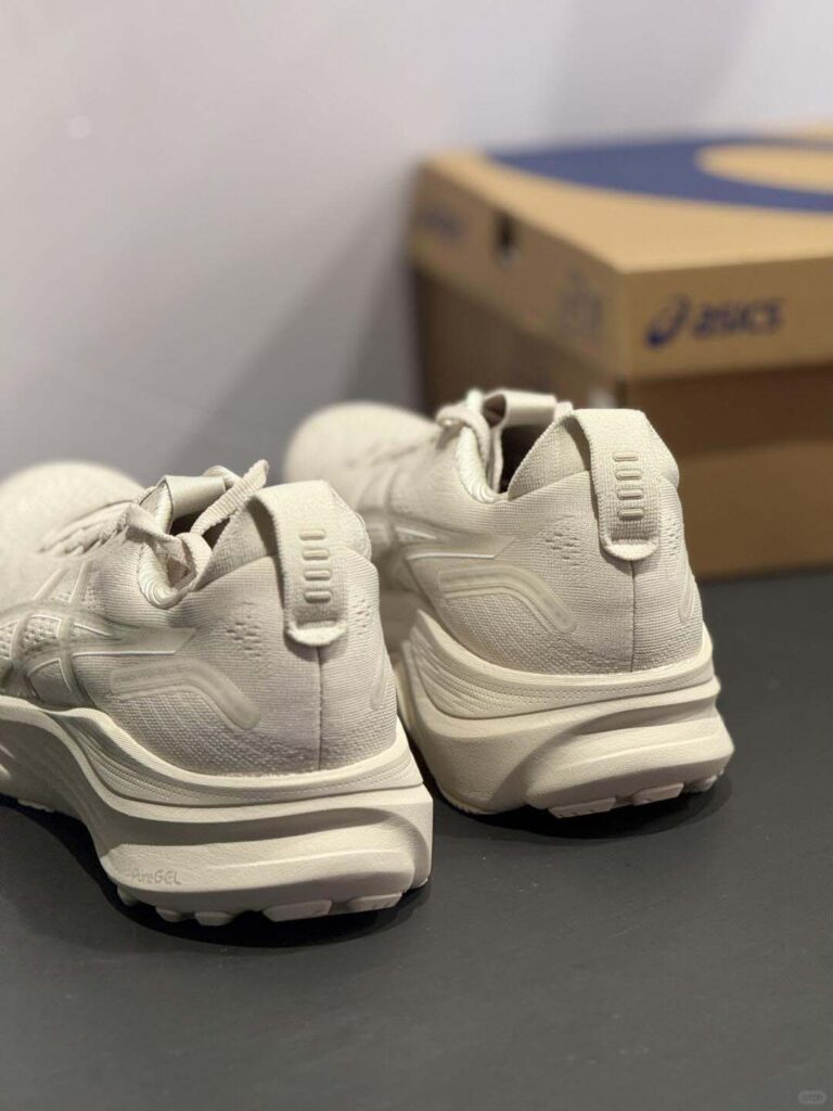 asics gel-kayano32の画像