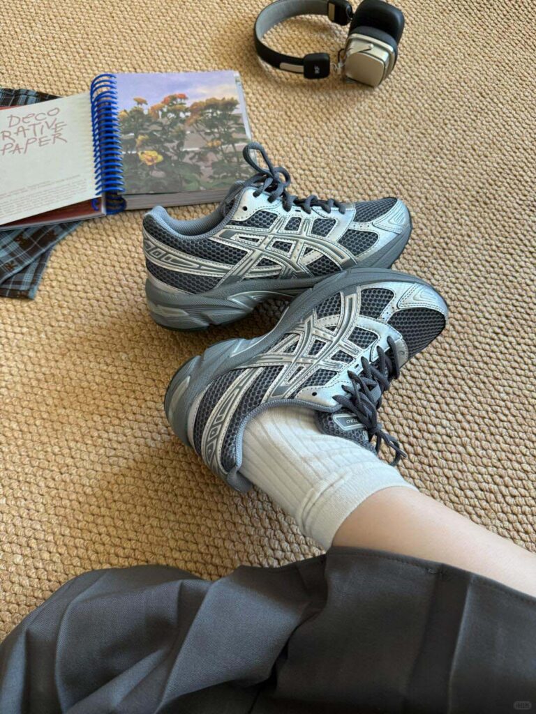 asics】GEL-1130(ゲル1130)のサイズ感や履き心地は？口コミも合わせて 