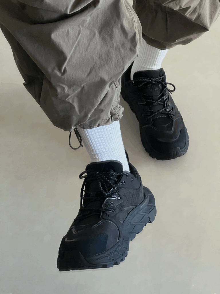HOKA】ANACAPA 2 LOWのサイズ感や履き心地は？口コミも合わせて販売員 