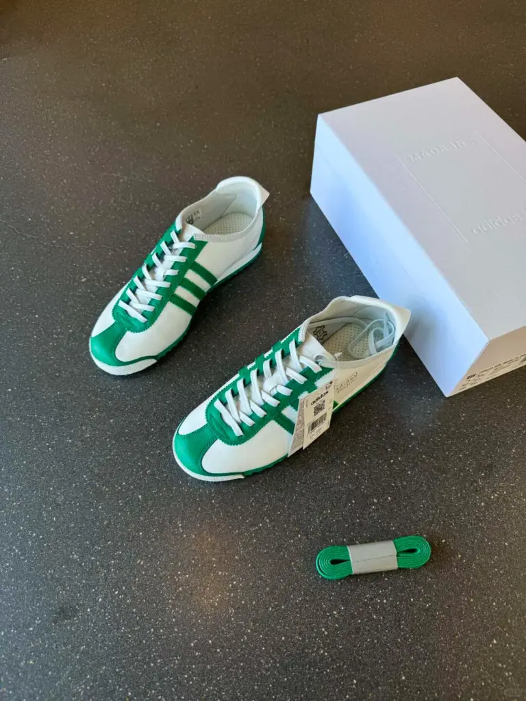 adidas(アディダス) italia(イタリア)の画像