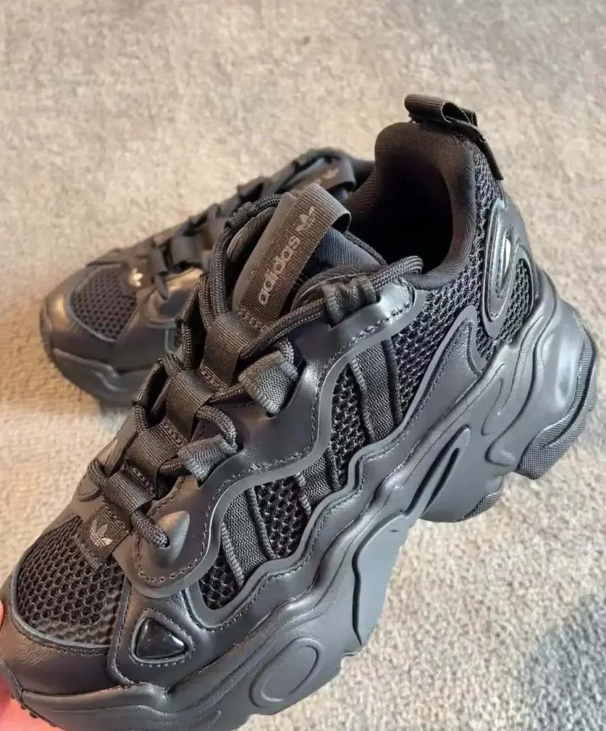 adidas(アディダス) ozgaia(オズガイア)の画像