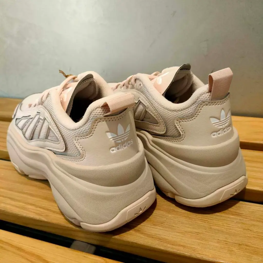 adidas(アディダス) ozgaia(オズガイア)の画像