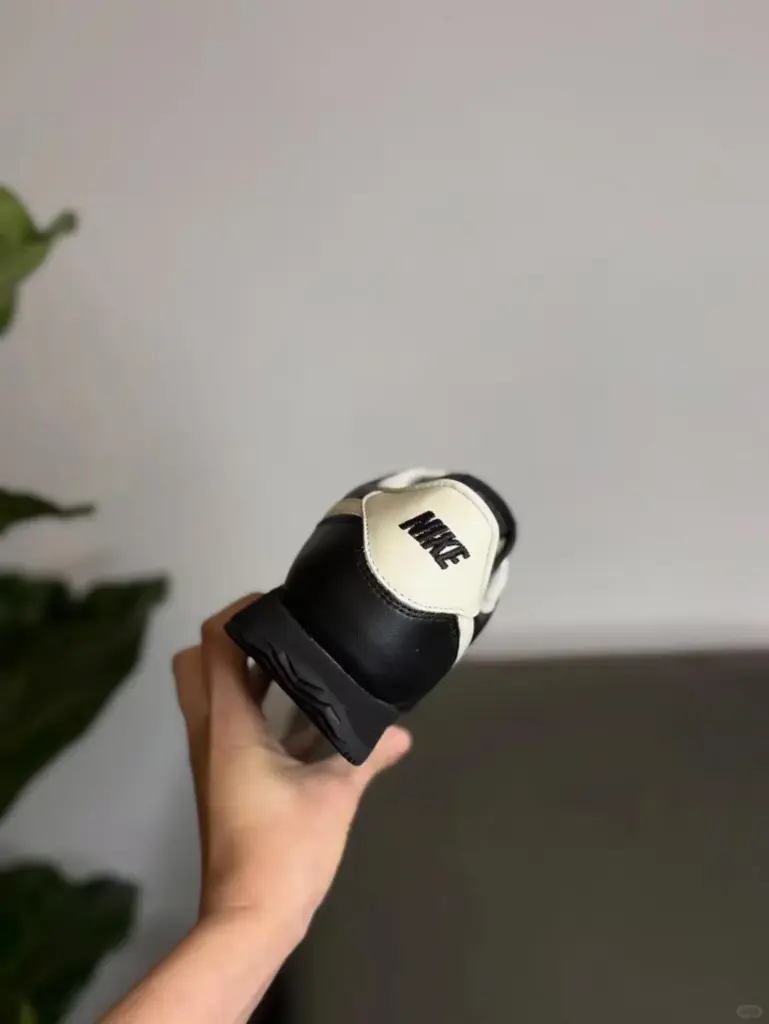 NIKE(ナイキ) Cortez(コルテッツ)はダサい？の画像