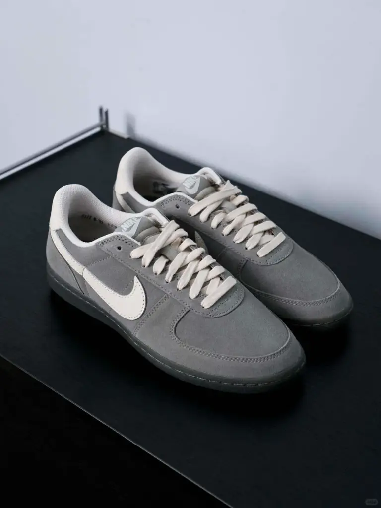 NIKE(ナイキ) FIELD GENERAL(フィールドジェネラル)の画像