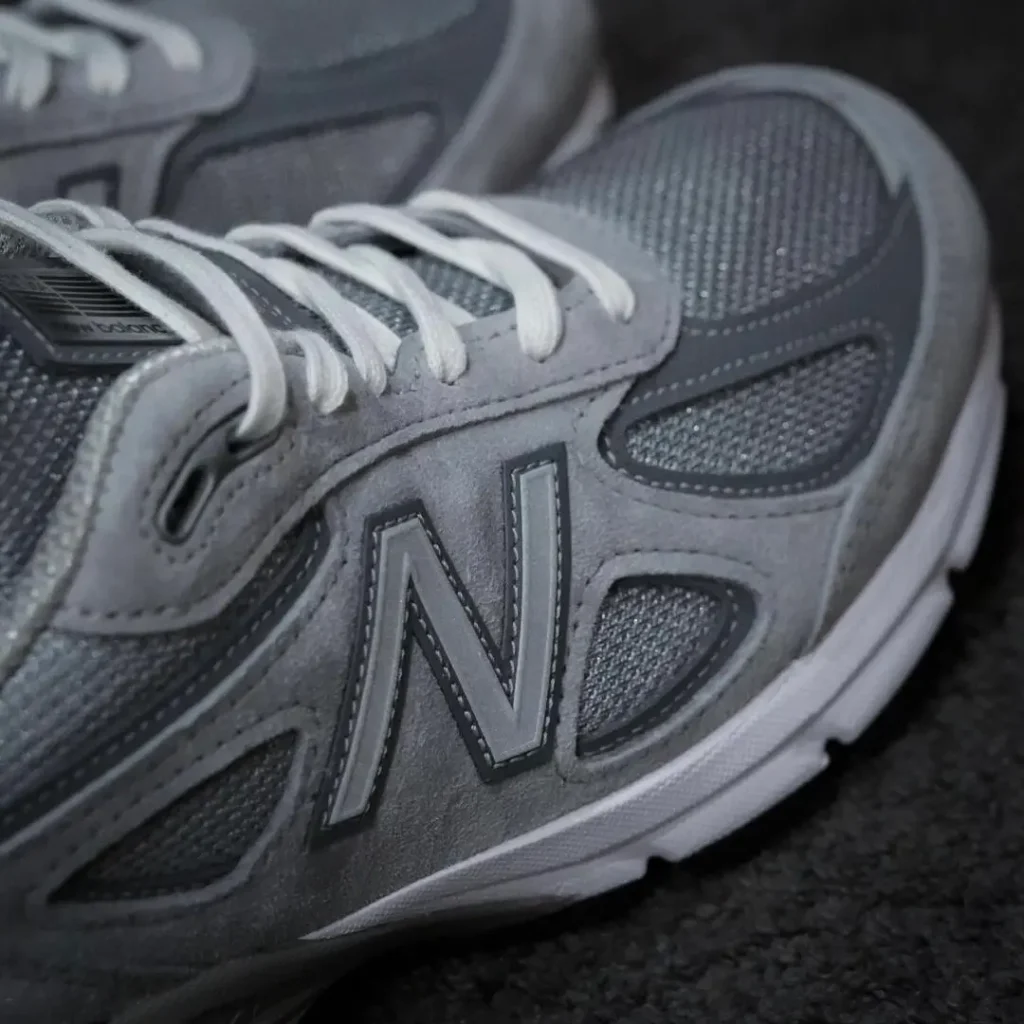 NEWBALANCE990v4の履き心地の画像