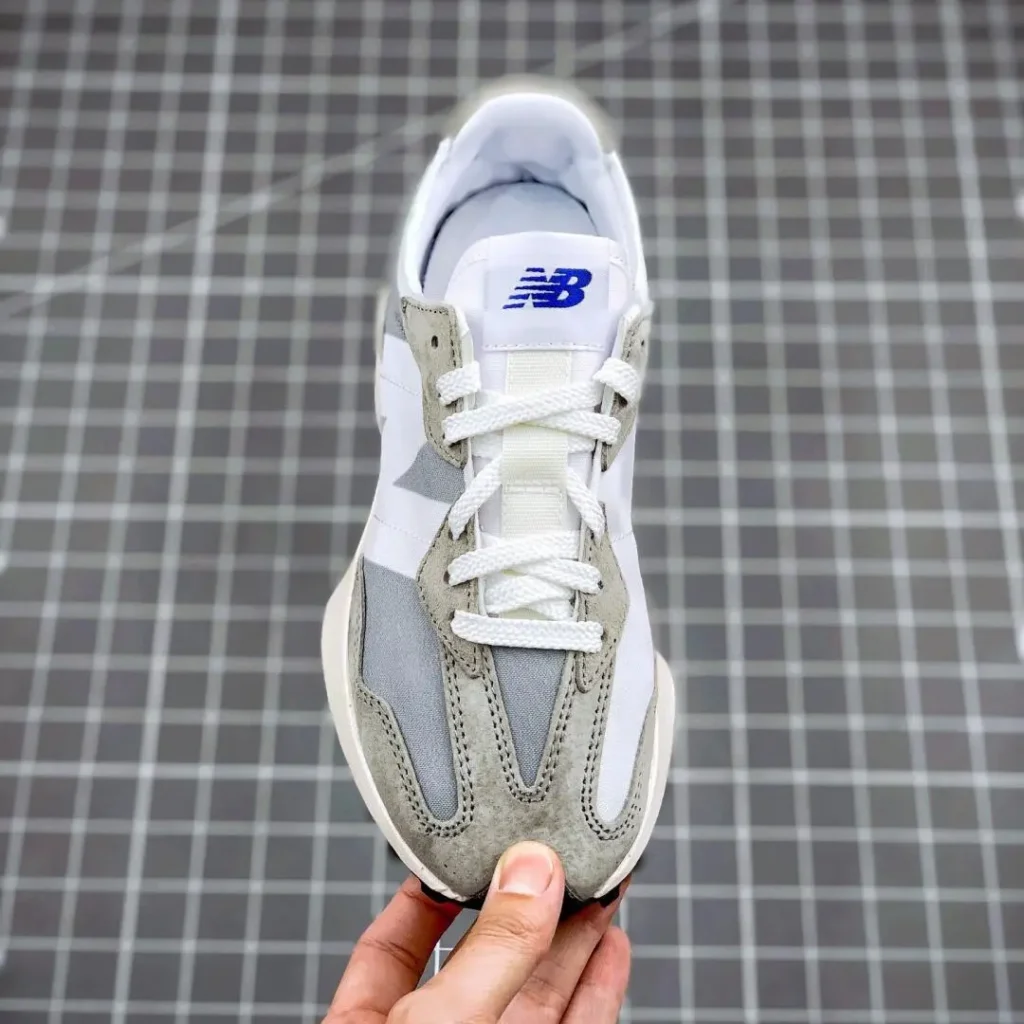 NEWBALANCEのMS327の履き心地の画像7