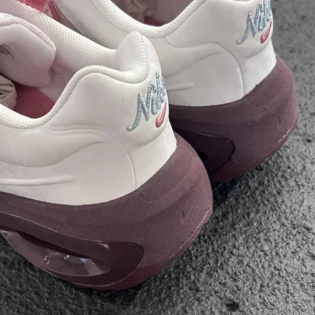 NIKE AIRMAXMUSEのサイズ感の画像5