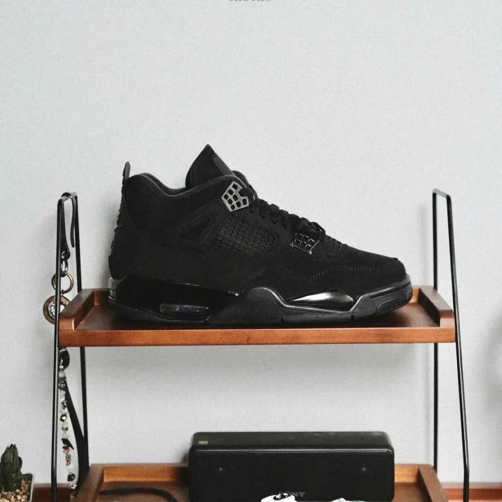 NIKE AirJordan4のサイズ感8