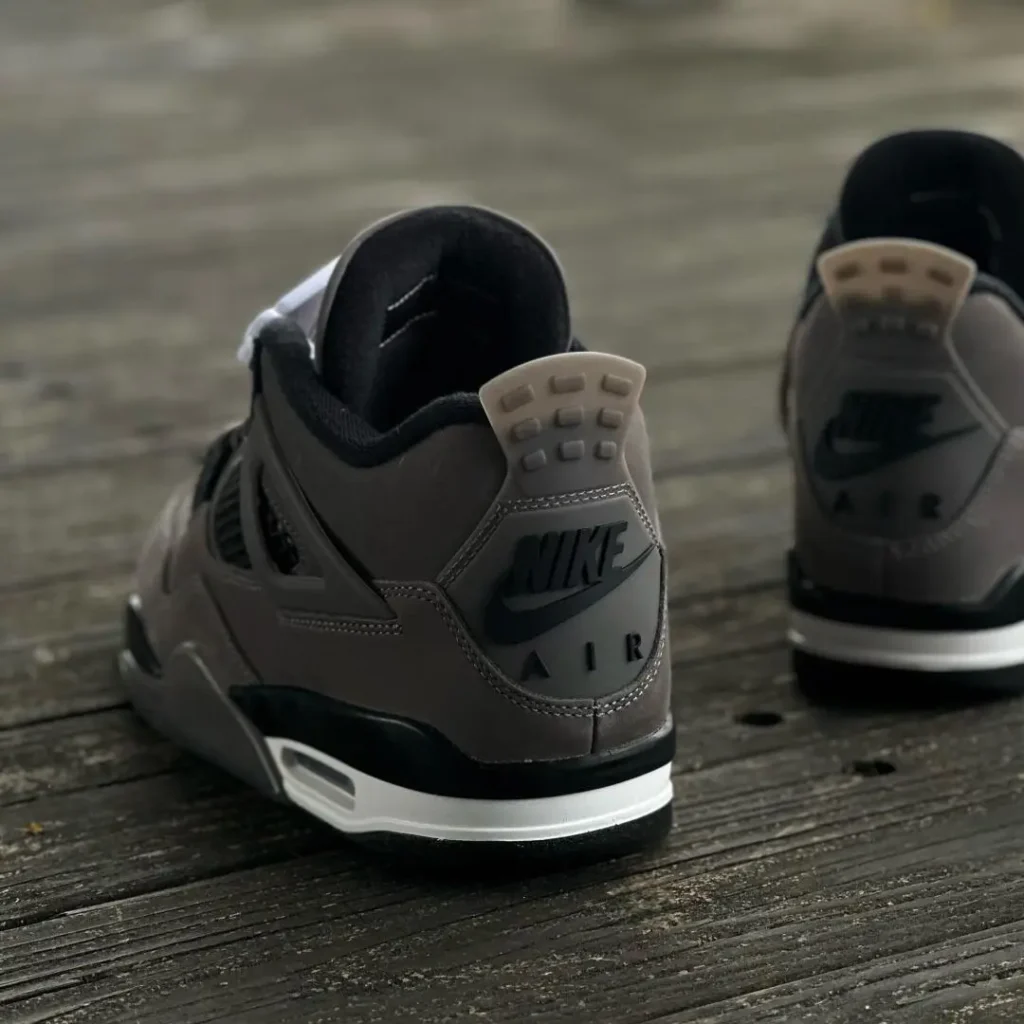 NIKE AirJordan4はダサい？の画像3