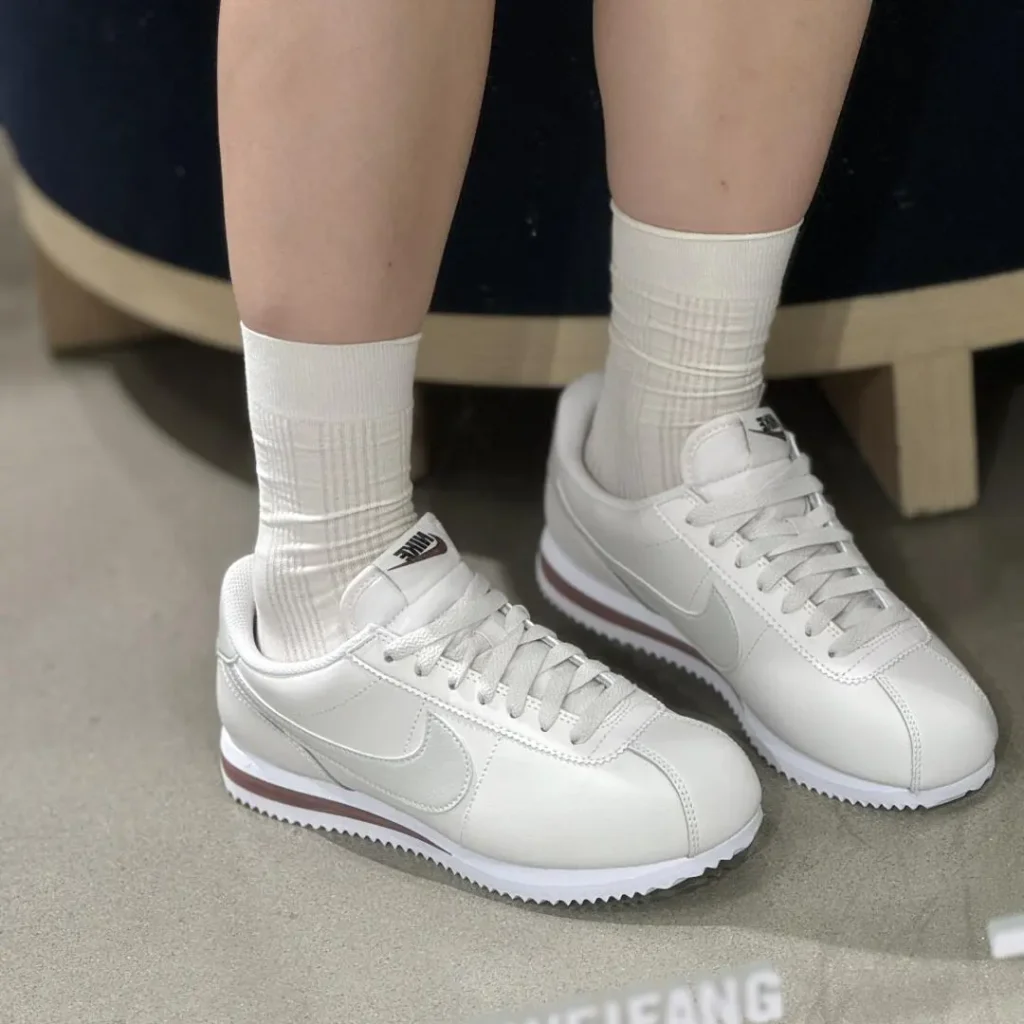 NIKE CORTEZの人気カラー・安く買える場所の画像10