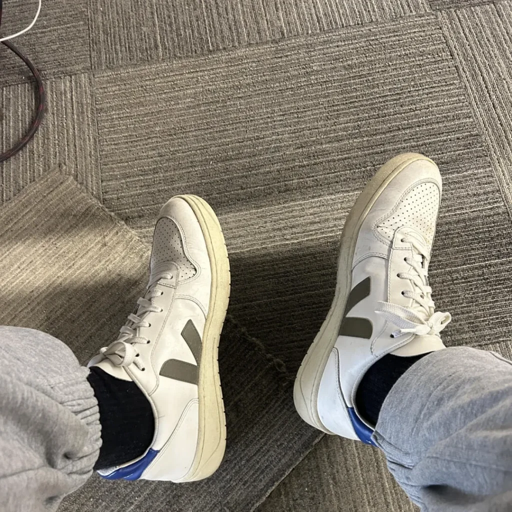 VEJA(ヴェジャ) V10 サイズ感の画像1