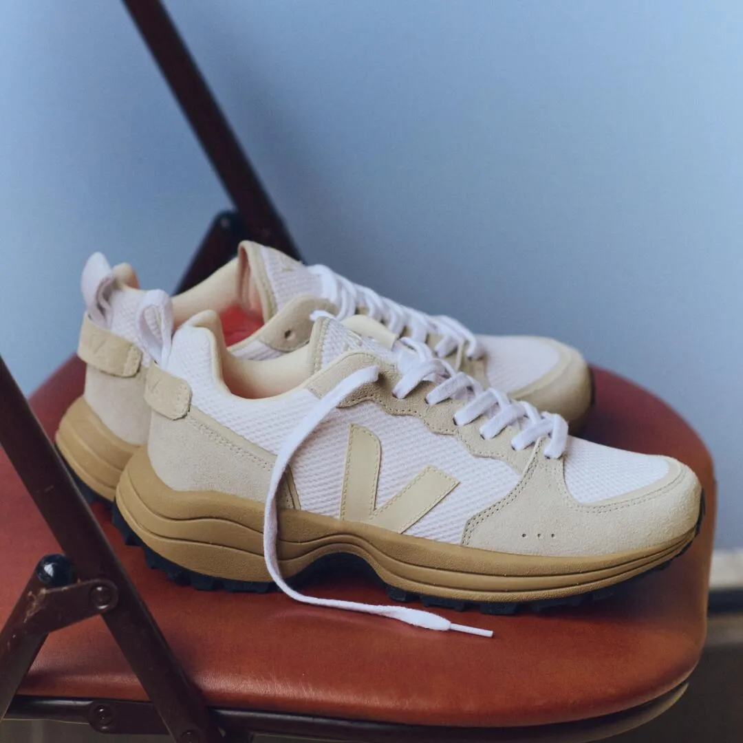 VEJA(ヴェジャ)VENTURI(ヴェンチュリ) サイズ感の画像