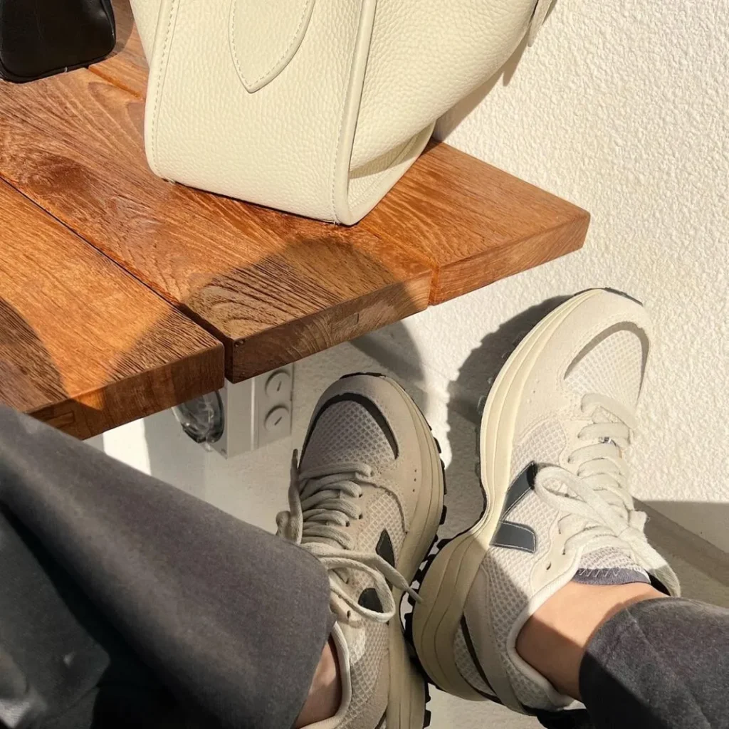 VEJA(ヴェジャ)VENTURI(ヴェンチュリ) サイズ感の画像3