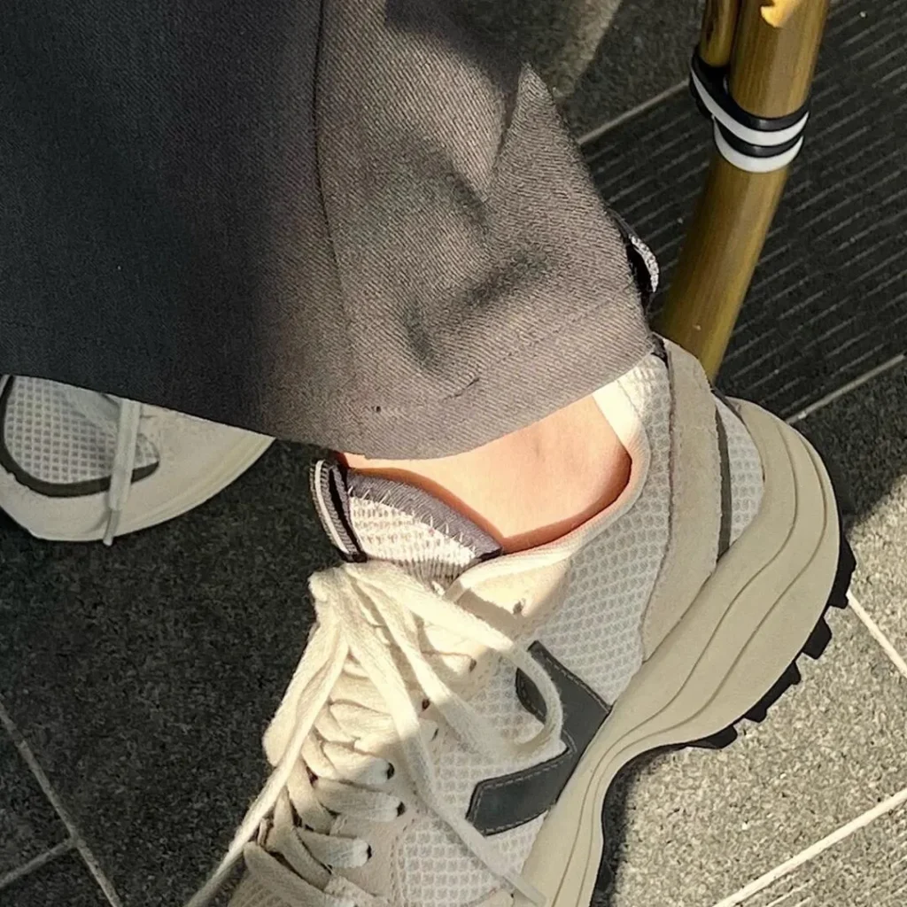 VEJA(ヴェジャ)VENTURI(ヴェンチュリ) サイズ感の画像